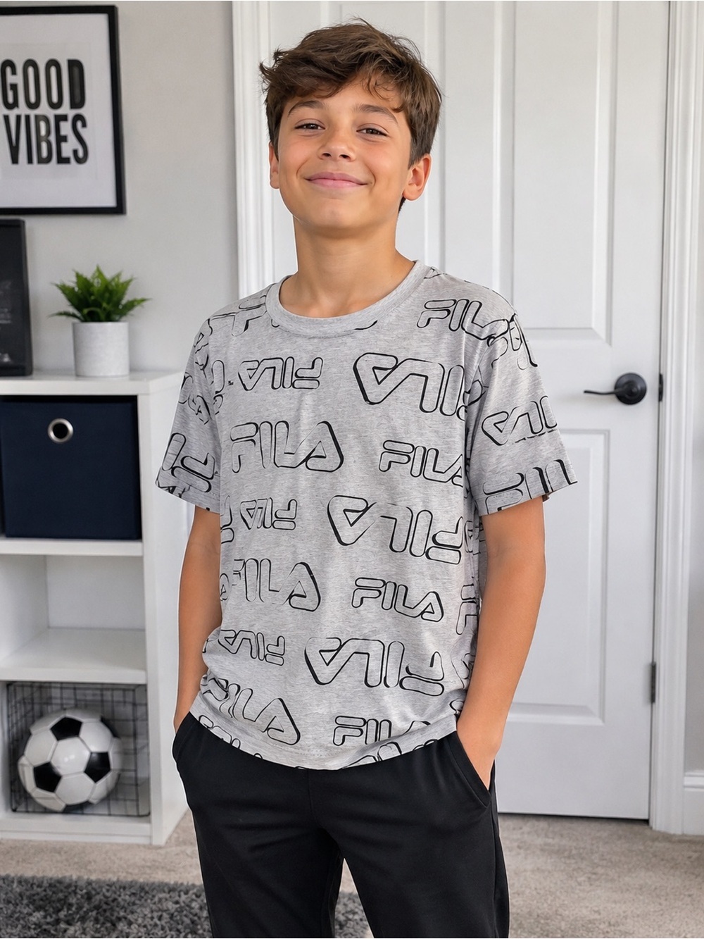 Fila Logo Print T-Shirt Youth Large 10/12 Gray Short Sleeve